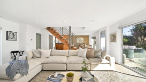 Cheerful 4Bedrooms 2.5Bath Villa Venice Beach CA